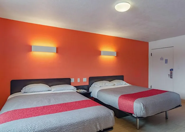 Hotel 6 Wy 3*